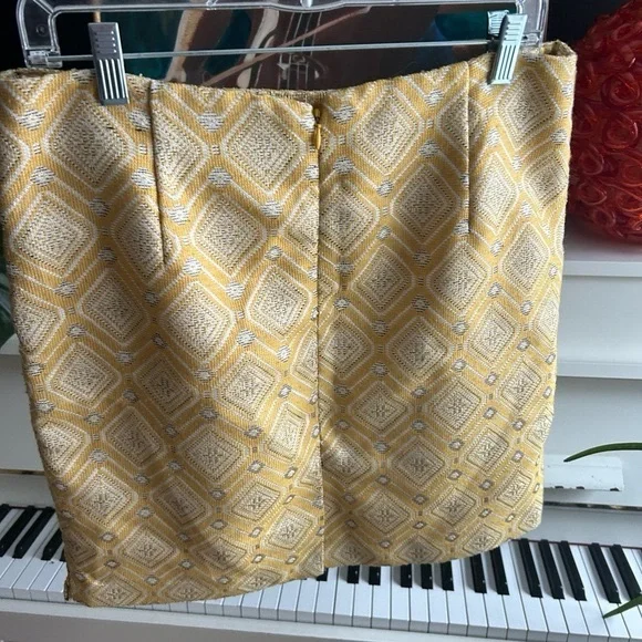 Amanda Chelsea Womens SZ 14 A-Line Skirt Yellow Chevron Brocade Career Zips - Picture 14 of 16